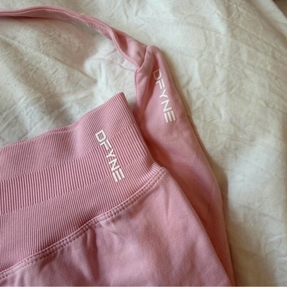 DFYNE pink set - Picture 3 of 4